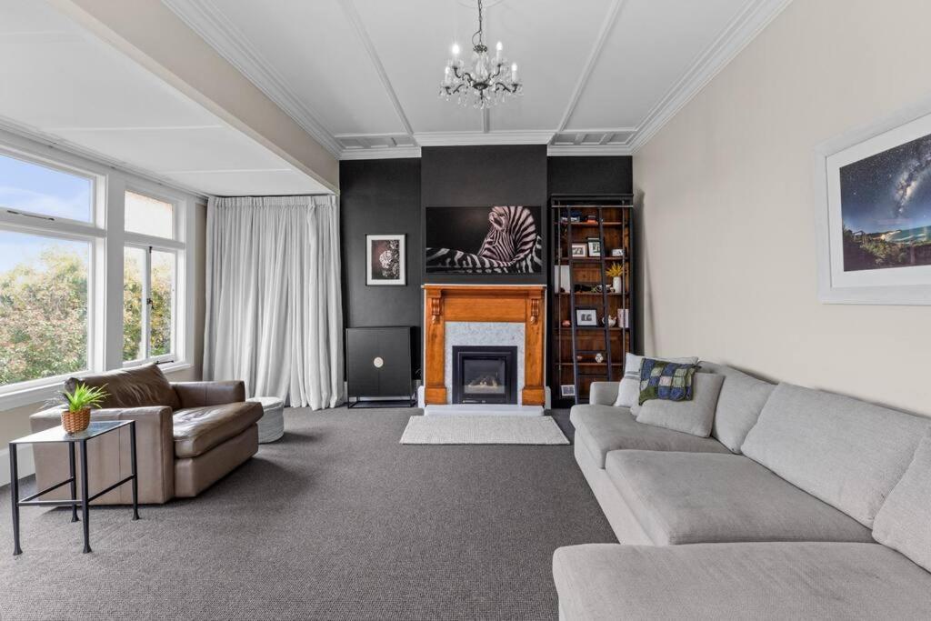 Luxury Villa On Napier Hill エクステリア 写真