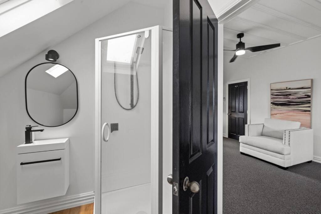 Luxury Villa On Napier Hill エクステリア 写真